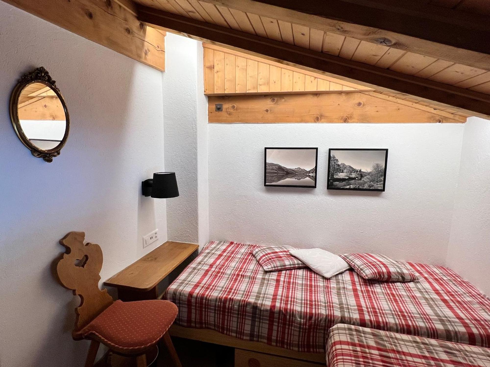 Ferienwohnung Chesa Suot Ovas Sils im Engadin Zimmer foto